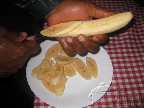 fried-plantain-or-dodo-all-nigerian image