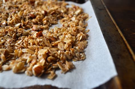 cinnamon-crunch-granola-the-pure-life image