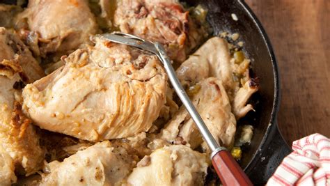smothered-chicken-with-flower-and-garlic-powder image