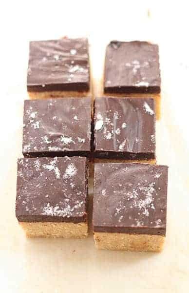 vanilla-cashew-protein-bars-the-honour-system image