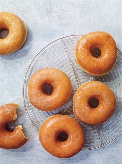 sugar-glazed-doughnuts-ricardo image