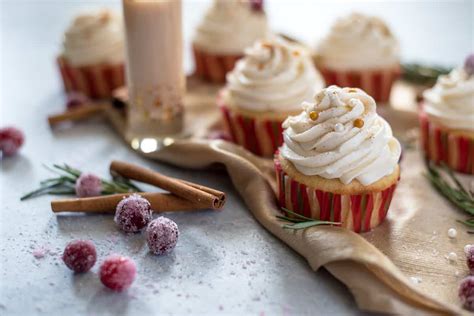 horchata-cupcakes-with-cinnamon-buttercream-the image