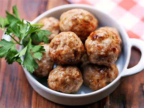 juicy-pork-meatballs-healthy-recipes-blog image