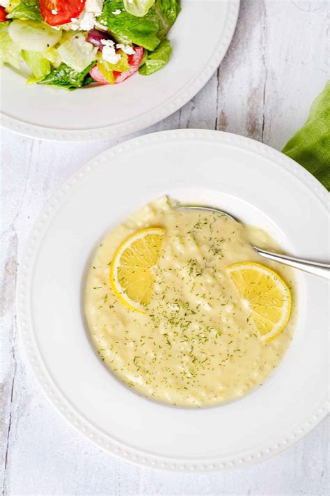 greek-egg-and-lemon-soup-avgolemono-soupa image