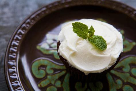 chocolate-mint-cupcakes-recipe-simply image