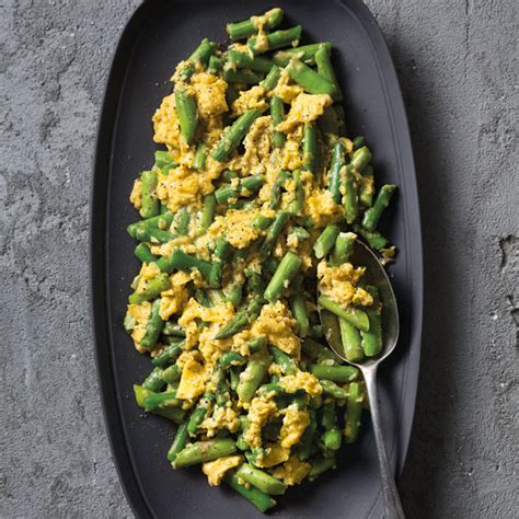 scrambled-eggs-with-asparagus-recipe-williams image