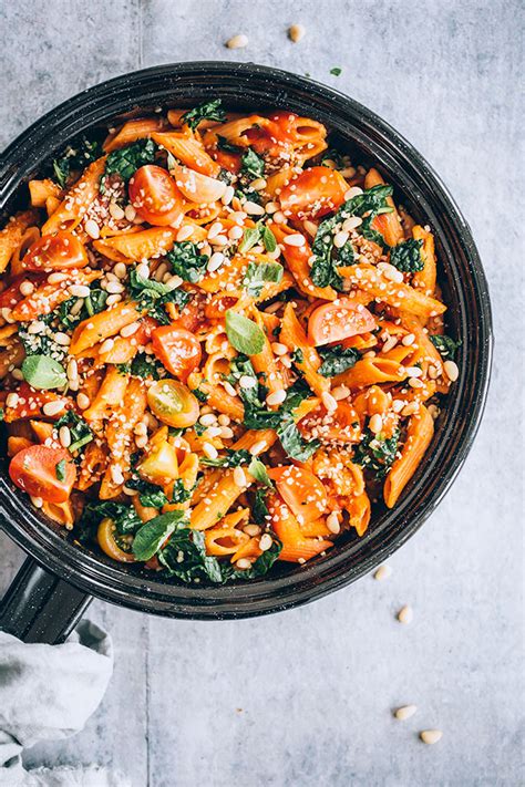 lentil-pasta-with-kale-and-marinara-sauce-vegan-and image