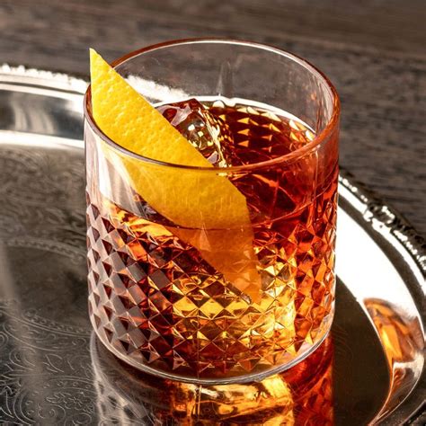 bijou-cocktail-recipe-liquorcom image