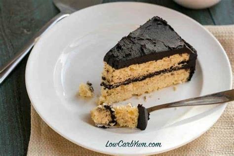 dark-chocolate-frosting-and-yellow-cake-recipe-low image