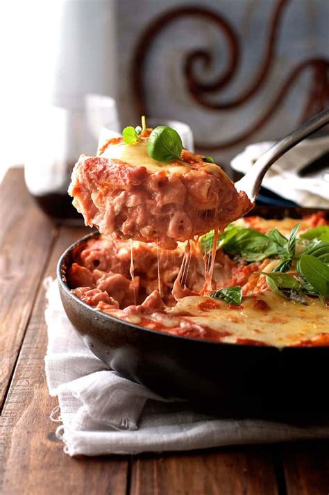 creamy-tomato-pasta-bake-with-chicken-one-pot image
