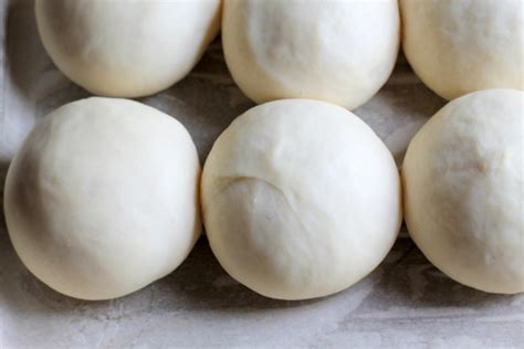 buttermilk-dinner-yeast-rolls-bunnys-warm-oven image