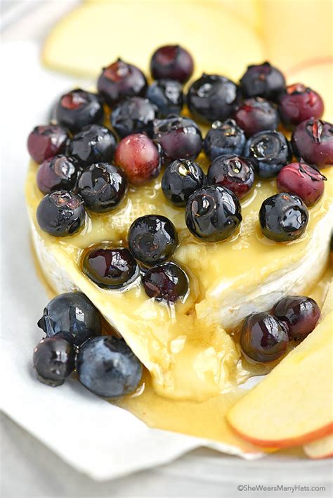 blueberry-baked-brie-recipe-she-wears-many-hats image