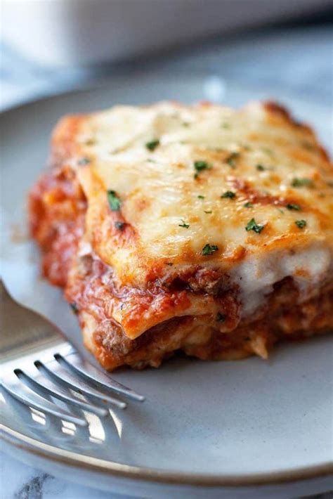 worlds-best-italian-classic-lasagna-recipe-video-with image