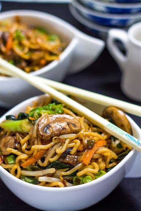 perfect-chinese-noodles-lo-mein-errens-kitchen image