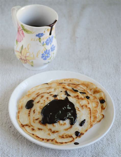 tiganites-greek-pancakes-easy-breakfast image