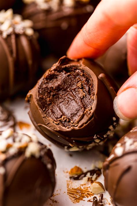 easy-amaretto-chocolate-truffles image