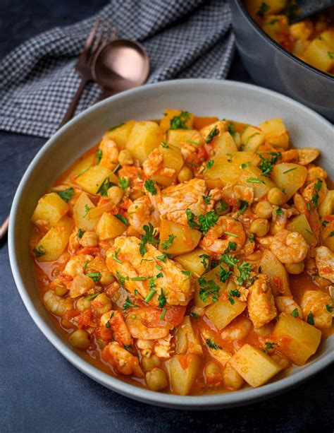 spanish-fish-stew-with-potatoes-skinny image