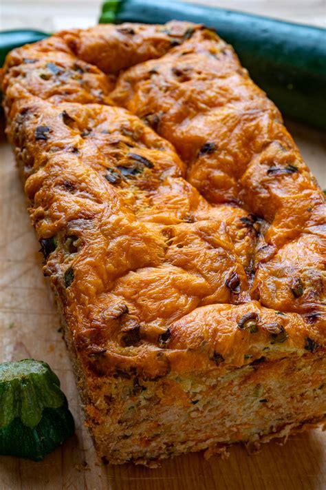 zucchini-cheese-bread-closet-cooking image