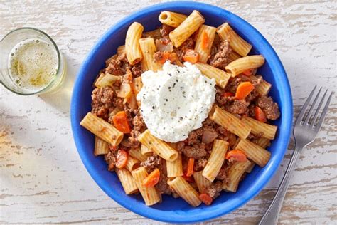 recipe-pasta-bolognese-with-garlic-ricotta-blue-apron image