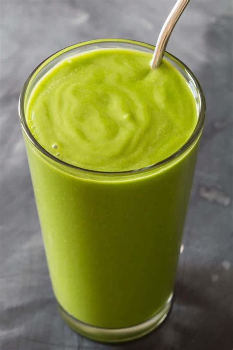 avocado-spinach-smoothie-green-healthy-cooking image