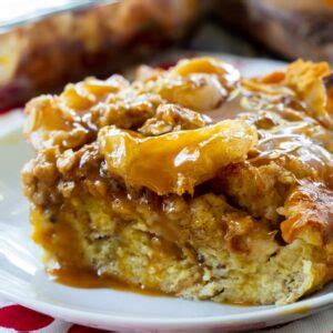 apple-pie-french-toast-casserole-spicy image