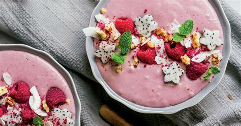 raspberry-coconut-smoothie-bowl-with-collagen image