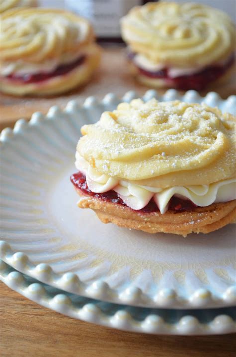 viennese-whirls-baking-with-aimee image