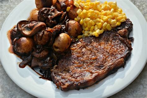 easy-baked-steak-and-potatoes-kitchen-divas image
