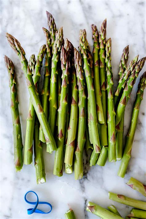 how-to-make-the-best-grilled-asparagus-foodiecrush image