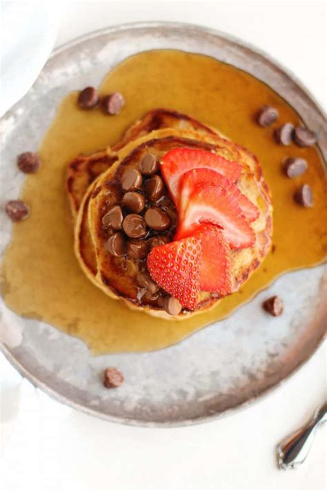 fluffy-healthy-yogurt-and-oat-flour-pancakes image
