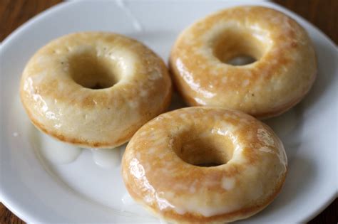 baked-spiced-cake-doughnuts image