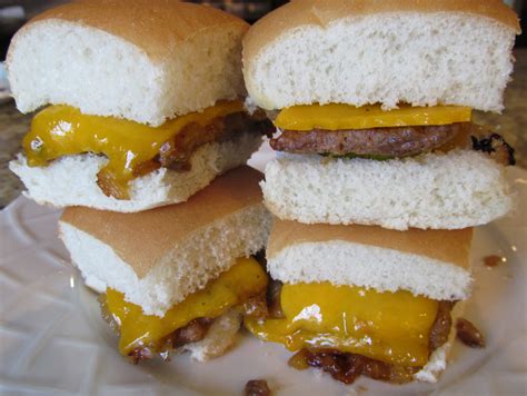 these-copycat-white-castle-sliders-are-a-fast-food image