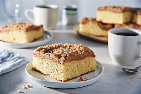 gluten-free-cinnamon-streusel-coffeecake-made-with image