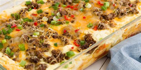 how-to-make-cheesy-taco-lasagna-delish image