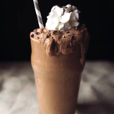 chocolate-avocado-shake-paleo-dairy-free-nut-free image