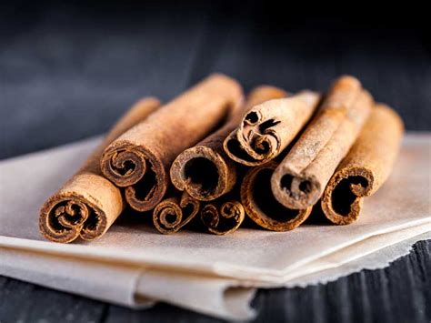 how-cinnamon-lowers-blood-sugar-and-fights-diabetes image