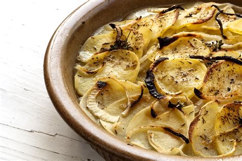 dairy-free-scalloped-potatoes-recipe-the-best image