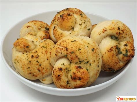 homemade-garlic-knots-recipe-yeprecipes image