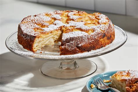 this-one-bowl-russian-apple-cake-reminds-us-of image