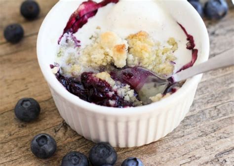 easy-blueberry-crumble-recipe-somewhat-simple image