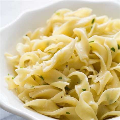 easy-buttered-noodles image