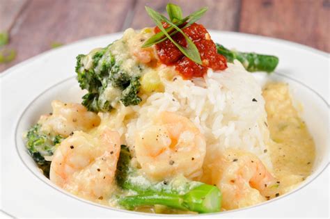 classic-shrimp-with-lobster-sauce-recipe-home-chef image