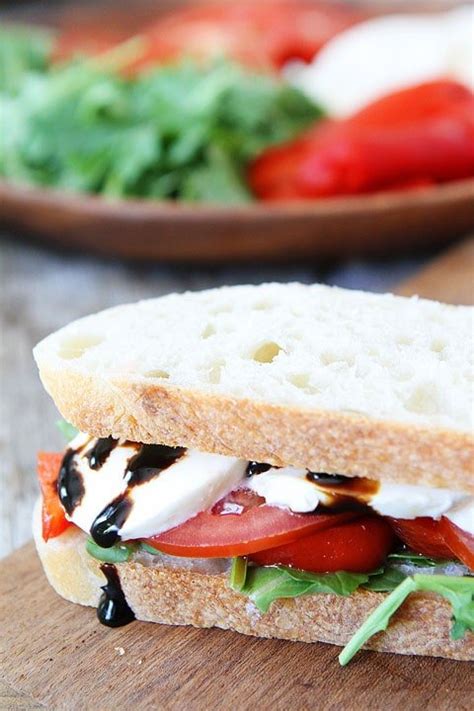 roasted-red-pepper-arugula-mozzarella-sandwich image