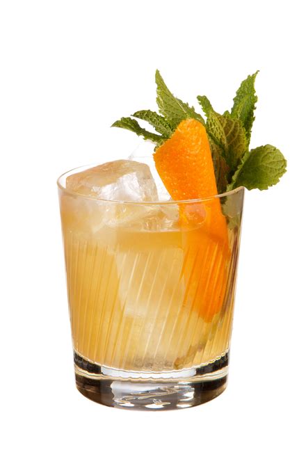 french-riviera-cocktail-recipe-diffords-guide image