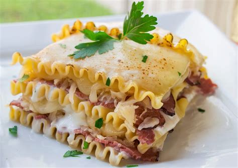 franks-kraut-reuben-lasagna image