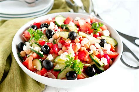 best-greek-salad-easy-mediterranean-salad-delicious-meets image