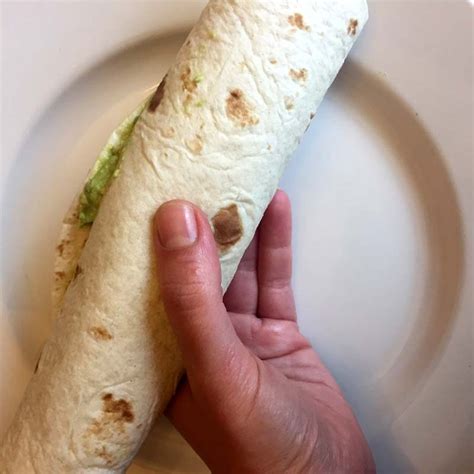 smoked-salmon-and-avocado-tortilla-rolls-wraps image