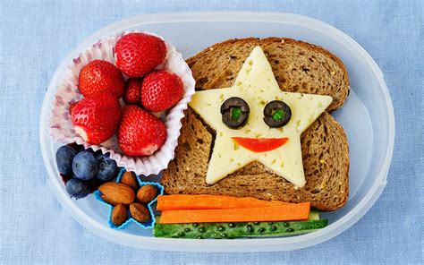 50-healthy-snacks-for-kids-at-school-recipes-included image