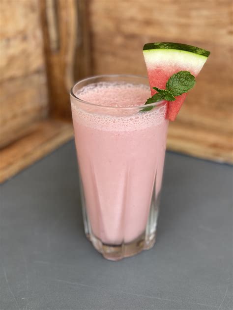 watermelon-yogurt-smoothie-by-pam-smith image