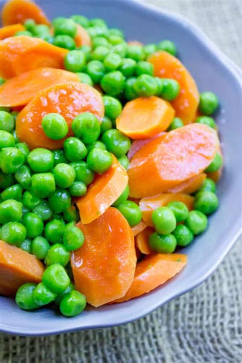 classic-buttered-carrots-and-peas-1-bowl-5-mins image